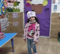 KG2A crazy hat15