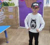 KG2A crazy hat25