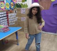 KG2A crazy hat32