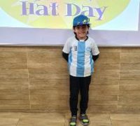 KG2B Crazy Hat08